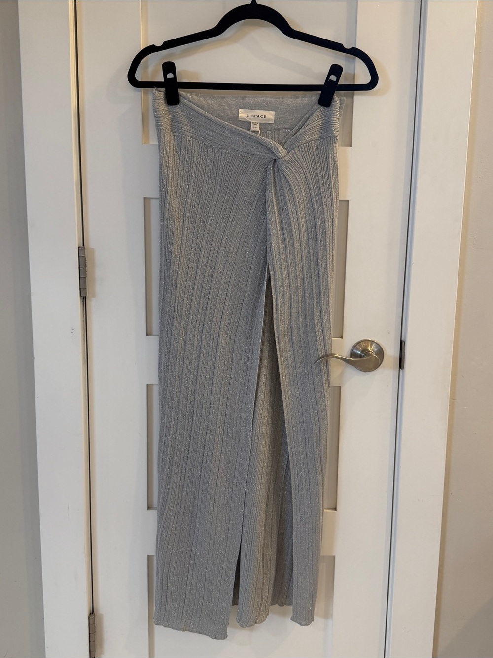 NWT LSPACE Heart of Gold Metallic Skirt in Silver - Picture 2 of 4
